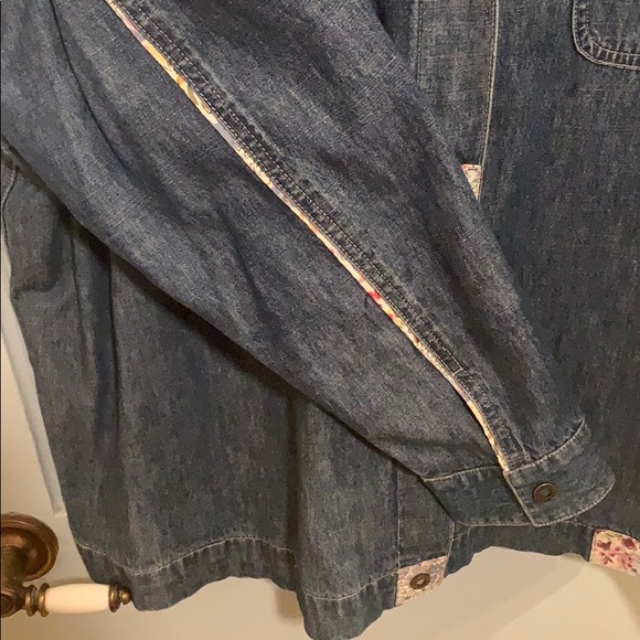 Jean jacket - Picture 4 of 8